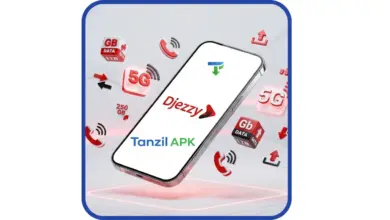 تحميل تطبيق جيزي الازرق تصميم ثلاثي الأبعاد 3D لهاتف ذكي حديث يعرض تطبيق جيزي Djezzy مع أيقونات طائرة لسرعة الـ 5G وبيانات الإنترنت، بأسلوب تقني مستقبلي باللون الأحمر والرمادي.